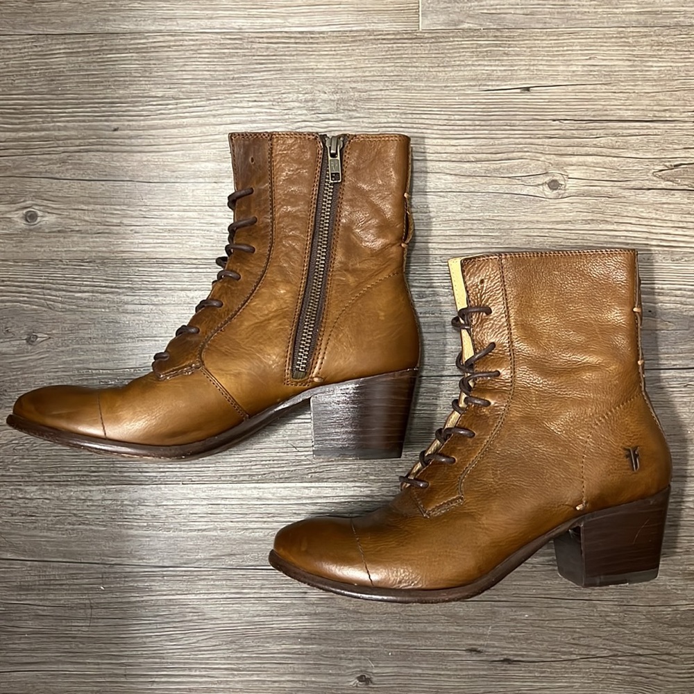 Frye Courtney Brown Leather Lace Up Vintage Low Heeled Everyday Ankle Booties - Picture 3 of 12